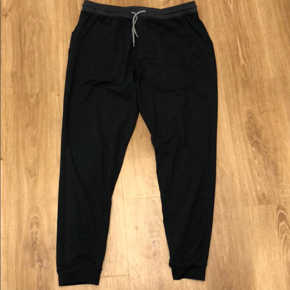 Marine Layer Yoga Jogger in Asphalt Heather (L)